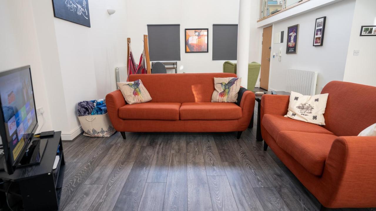 Stunning Mezzanine Apartment Near City Centre Cardiff Exteriör bild